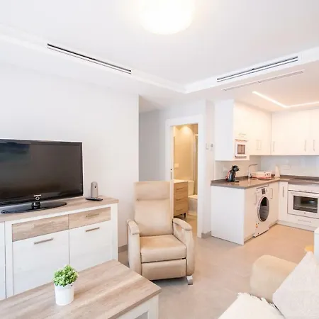 Cubo's Tivoli B3 Апартаменты