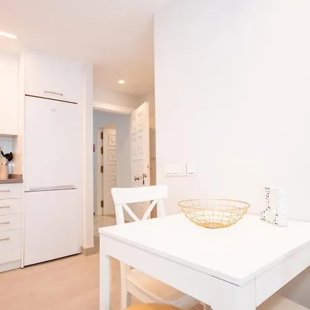 Cubo's Tivoli B3 Apartment *
